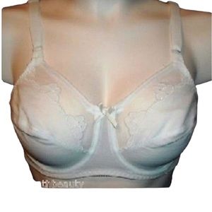 BALI 180 Flower Underwire Bra Size 38C